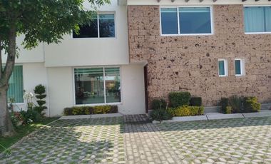 Renta de Casa Amueblada en Calimaya