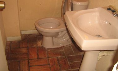 ARRIENDO CASA EN CONJUNTO HABITACIONAL LOS CARRERA QUIPUE