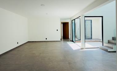 CASA EN VENTA PINAR DE LA CALMA ZAPOPAN A SOLO 5 MIN. DE ITESO