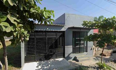 Hermosa Casa en Venta en Tecomán, Colima.