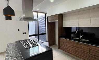 Casa en Venta dentro de El Pilar Residencial, San Agustin, Tlajomulco