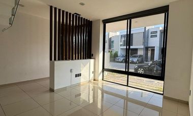 Casa en Venta dentro de El Pilar Residencial, San Agustin, Tlajomulco