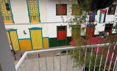 Casa en venta con 2 apartamentos independientes Calarcá - Quindío