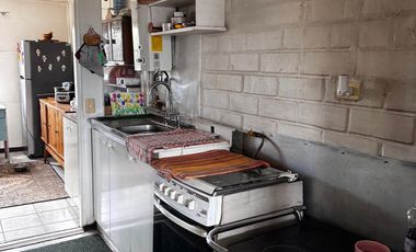 Se vende casa con terreno en alerce sur