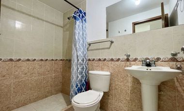 Extraordinario apartamento en Santa Mónica con 100 m2 3 alcobas y 2 baños. Doquebradas.
