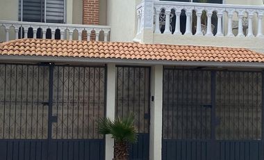 EXCELENTE CASA EN RENTA EN METEPEC