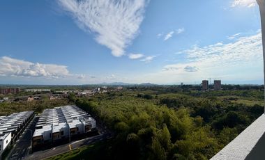 Extraordinaria oficina/consultorio con vista a las montañas en Cerritos Mall. Pereira - Colombia.
