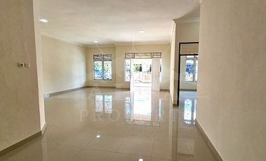 Sewakan Cepat! Rumah 4Kt Sekuriti 24/7 Dekat Sekolah & Kuliner