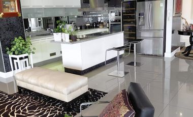 Vendo Departamento Duplex 3 dormitorios 2 estacionamientos Casuarinas Surco