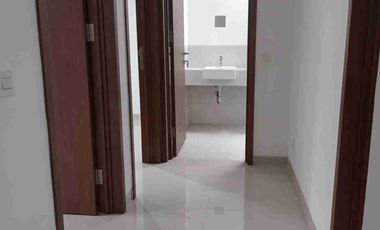 Disewakan Rumah Graha Natura Surabaya Barat Semi Furnished dekat Gwalk Citraland