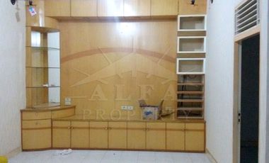 Sewa Rumah Keluarga, Akses Mudah ke Sekolah & Pusat Bisnis