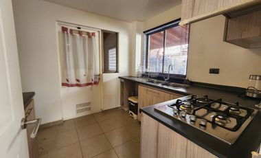 Se arrienda hermosa casa en El Polo, Machali