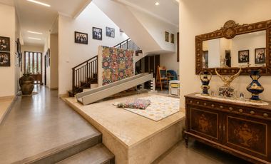 DIJUAL CEPAT MURAH RUMAH MEWAH PRIVATE POOL DI KOMPLEK ELIT VILLA CINERE MAS