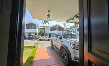 vendo casa en ubicación cerrada el manantial, los ceibos frente a Mac Donald