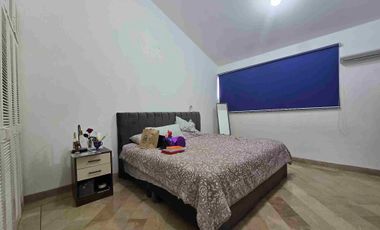 vendo casa en ubicación cerrada el manantial, los ceibos frente a Mac Donald