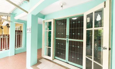 Comfortable Living in Phraya Suren 40 — Easy Access, Close to Shopping Malls & MRT