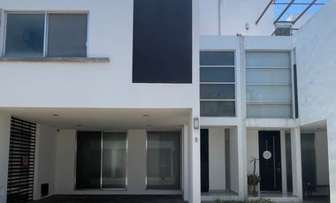 Casa en renta. Privada Domus. Fracc. Bonanza, Tabasco 2000. Villahermosa.