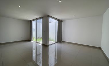 Casa en renta. Privada Domus. Fracc. Bonanza, Tabasco 2000. Villahermosa.