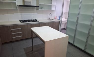 VENTA DPTO 145 M2 EN CIRC.GOLF LOS INCAS: 3 HABIT, 2.5 BAÑ, 2 ESTAC PARALLOS, $ 400,000