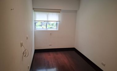 VENTA DPTO 145 M2 EN CIRC.GOLF LOS INCAS: 3 HABIT, 2.5 BAÑ, 2 ESTAC PARALLOS, $ 400,000