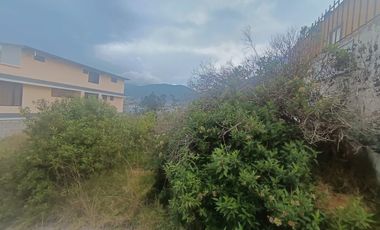 Terreno de Venta en la Urbanización La Marca, Mitad del Mundo.
