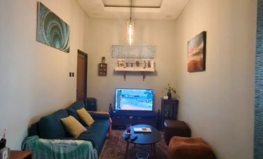 Jual Rumah BESAR plus Kolam renang Pribadi di Arcamanik dekat Antapani kota Bandung harga MURAH