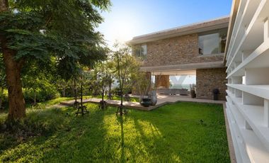 Award Worthy 4 Bedroom Luxury Sea View Villa in Taling Ngam, Koh Samui