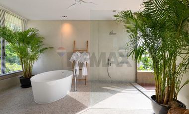 Award Worthy 4 Bedroom Luxury Sea View Villa in Taling Ngam, Koh Samui
