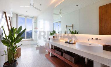 Award Worthy 4 Bedroom Luxury Sea View Villa in Taling Ngam, Koh Samui