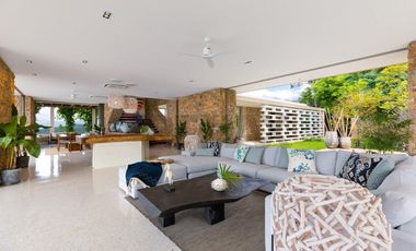 Award Worthy 4 Bedroom Luxury Sea View Villa in Taling Ngam, Koh Samui