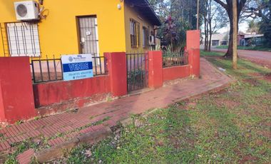CASA EN VENTA EN ESQUINA - GRAN LOTE- Z/AV. QUARANTA Y RUTA 213