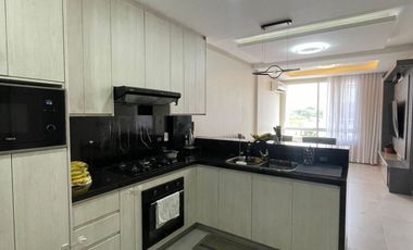 Departamento Semi Amoblado en Venta en San Bernardo III Samborondón | 2 Habitaciones Frente al Área Social