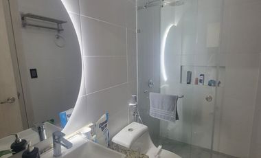 Departamento Semi Amoblado en Venta en San Bernardo III Samborondón | 2 Habitaciones Frente al Área Social