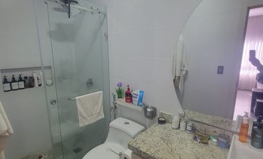 Departamento Semi Amoblado en Venta en San Bernardo III Samborondón | 2 Habitaciones Frente al Área Social