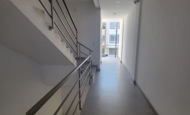 Departamento Semi Amoblado en Venta en San Bernardo III Samborondón | 2 Habitaciones Frente al Área Social