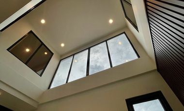 For Sale: Premium Luxury Duplex Residence with Elevator near Bonifacio Global City