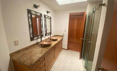 Venta de casa en Zavaleta