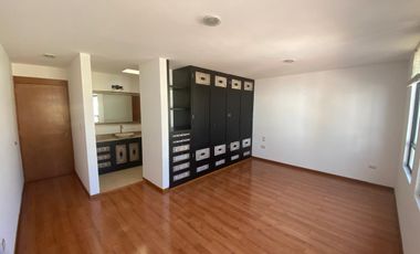 Venta de casa en Zavaleta