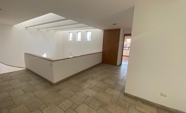 Venta de casa en Zavaleta