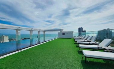 Jomtien • The Empire Tower • 21F Studio Condo
