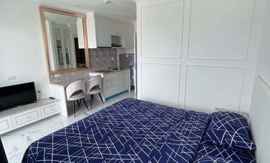 Jomtien • The Empire Tower • 21F Studio Condo