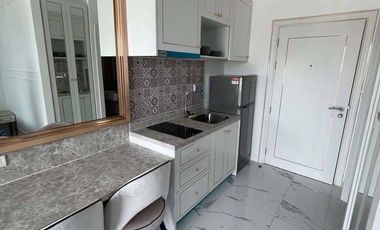 Jomtien • The Empire Tower • 21F Studio Condo
