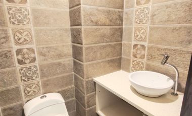 Se vende departamento vip en Amable Maria Loja Ecuador