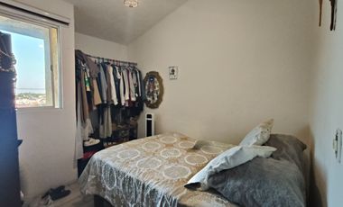 Departamento remodelado en VENTA sobre Av. Patria en El Sauz