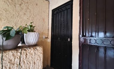 Departamento remodelado en VENTA sobre Av. Patria en El Sauz