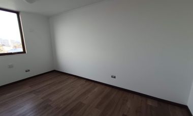 Amplio Duplex de 3D2B+E+B  con excelente ubicacón y gastos comunes incluidos