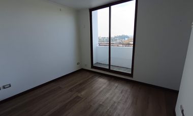 Amplio Duplex de 3D2B+E+B  con excelente ubicacón y gastos comunes incluidos