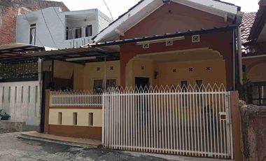 Rumah dijual di Sariwangi, Bandung Barat, Jawa Barat