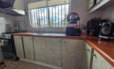 CASA MODELO IDAHUE AMOBLADA, SANTUARIO DE LA LAGUNA, VALLE VOLCANES
