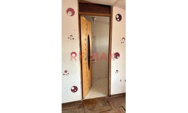 Alquilo Amplio Departamento En 5To Piso Sin Ascensor En Via De Evitamiento Urb. La Alameda, Area 220M2 S/. 1,500 Soles